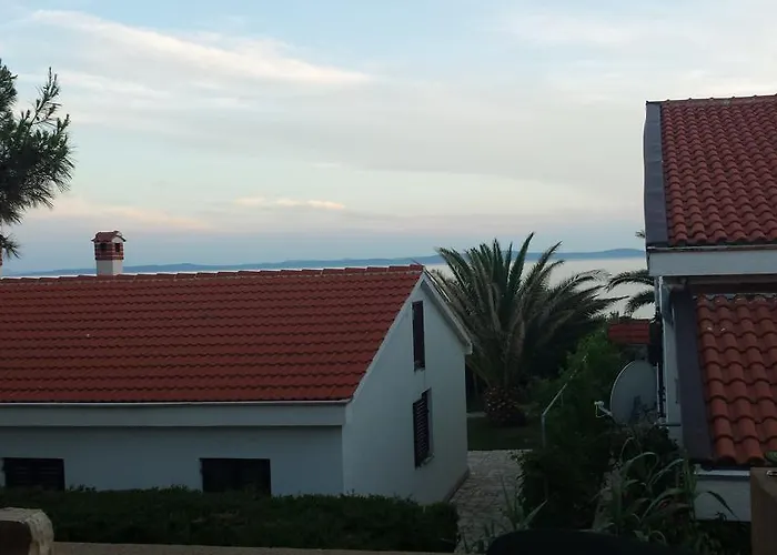 Batovanja Apartamento *